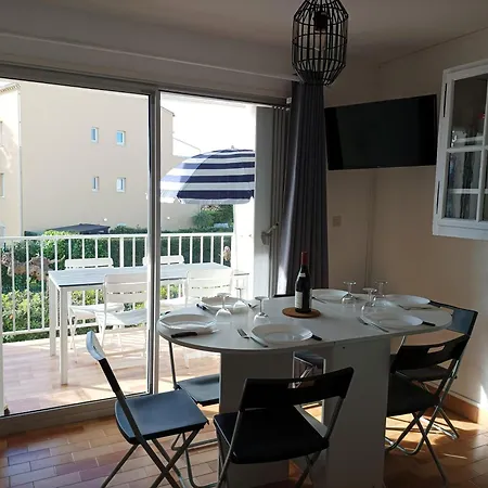 Les Maldives 150m De La Richelieu - Linge Et Menage Compris *